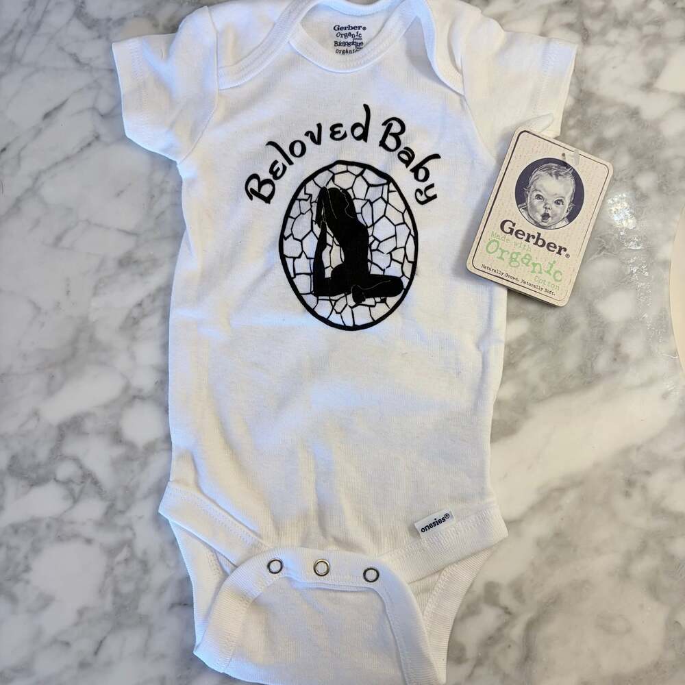 Gerber Organic Cotton Beloved Baby Silhouette Onesie Bodysuit 3-6 mos